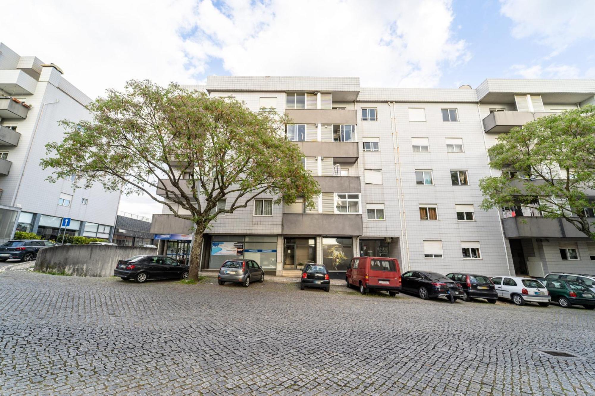 Flat Armada II - Apartamento T5 junto ao BragaParque Exterior foto